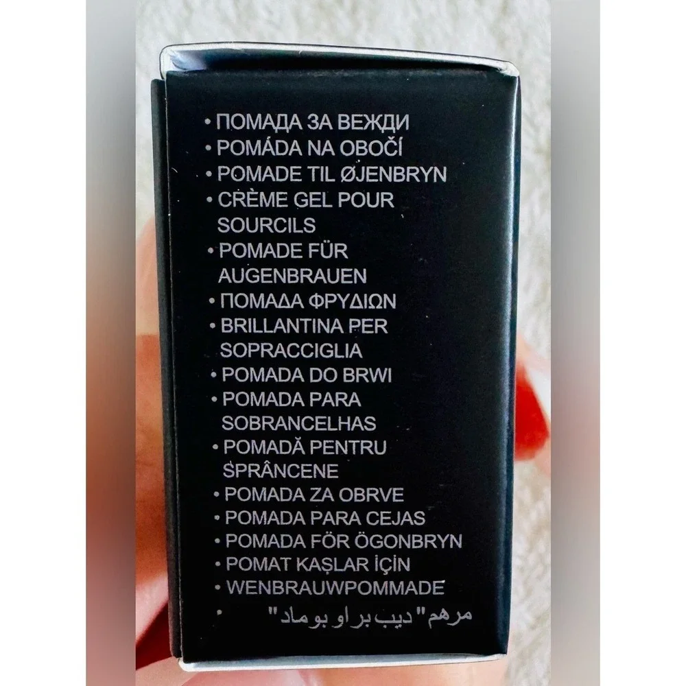 Anastasia Beverly Hills Dipbrow Pomade (Medium Brown) and 12 Dual-Ended Brush‎
